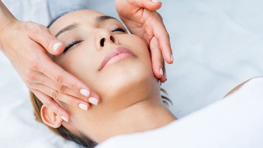 Woman receiving a spa facial