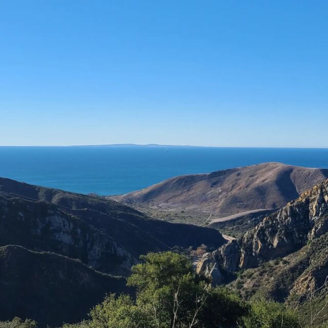 Gaviota State Park, 30 minutes north of Santa Barbara, CA.  Features caves carved by the wind and Hot Springs.

#gaviota #gaviotastatepark #gaviotahotsprings #gaviotawindcaves #statepark #stateparks #californiastateparks #rvadventures #trails #trailrun #hike #fulltimetravel #fulltimervers