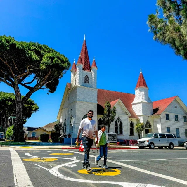 Rich history 🤝 charming small-town atmosphere

Old Town Lompoc is home to family-owned restaurants, eclectic shops, vibrant murals and historic buildings, perfect for an afternoon stroll.

Take a walk through the historic heart of Lompoc on a self-guided tour 👉 Link in bio!

📸 @EazyNazy

 #explorelompoc #lompoc